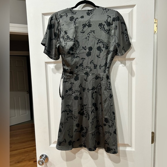 41 Hawthorn black short sleeve silky Extra Small dress NEW - Picture 3 of 4